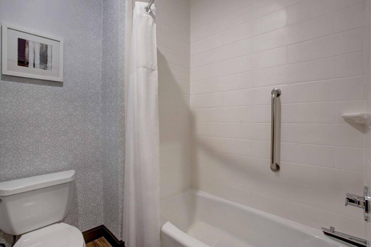 Non-Smoking Double Queen Room at Hampton Inn & Suites Dallas-DeSoto