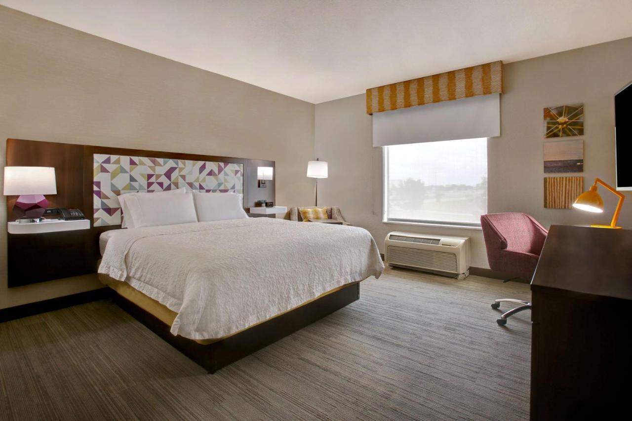 King Room - Non-Smoking at Hampton Inn & Suites Dallas-DeSoto