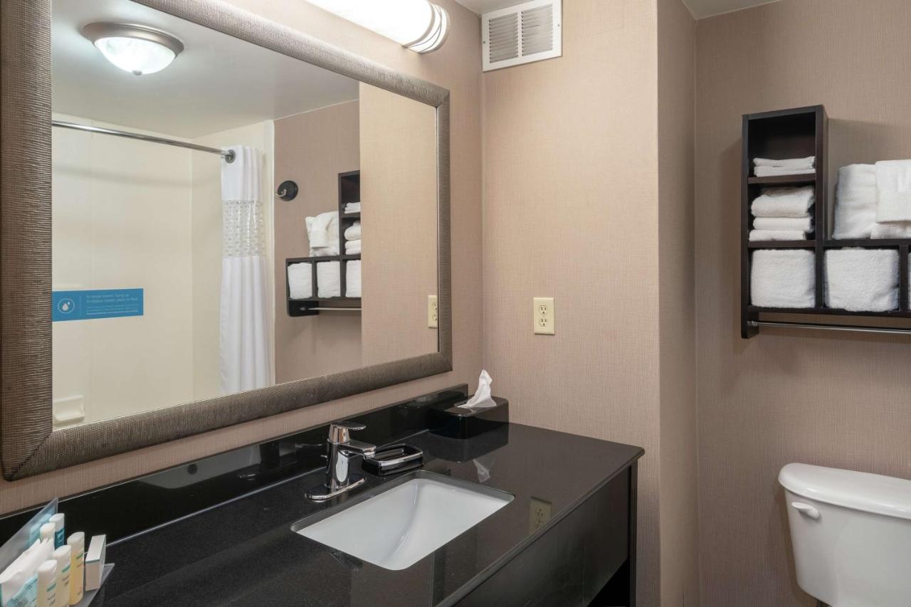  | Hampton Inn Dublin