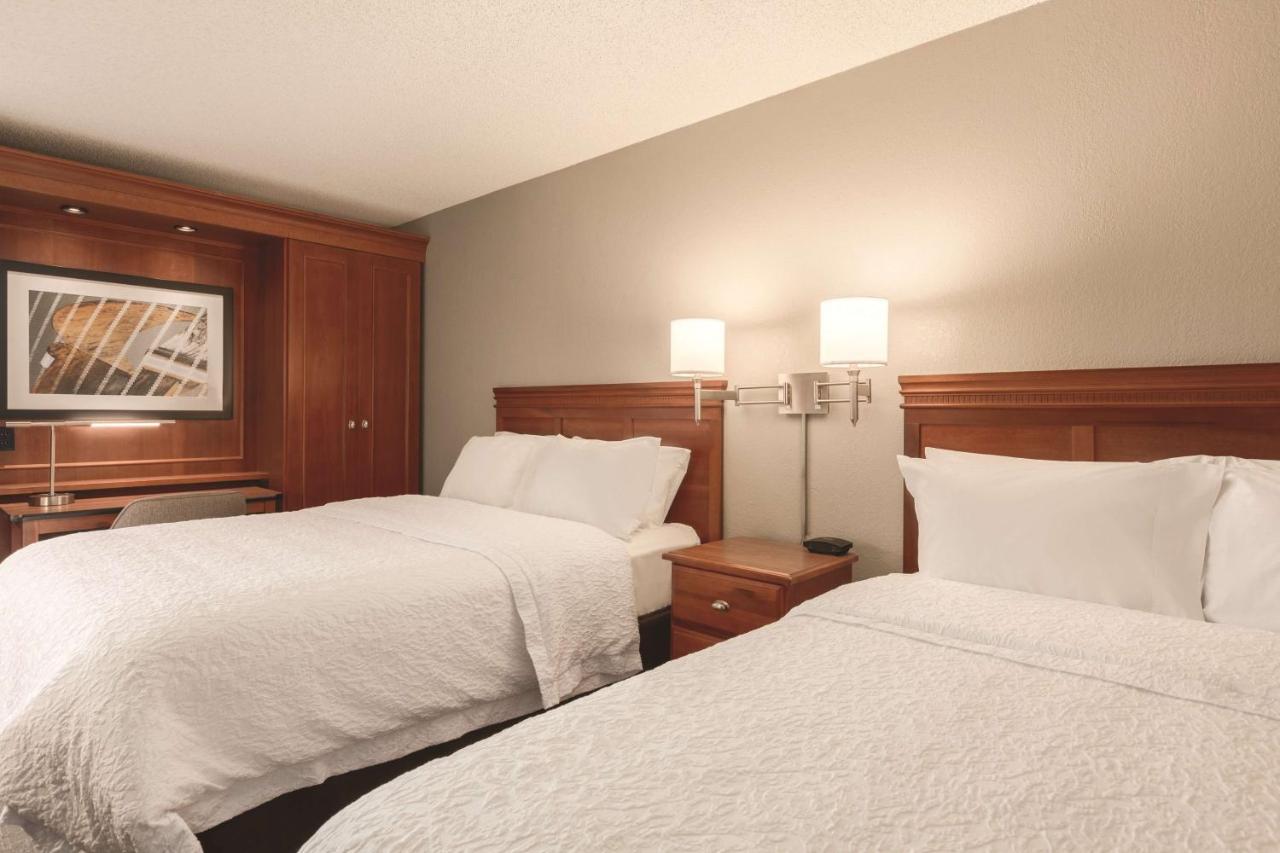 Queen Room with Two Queen Beds - Non-Smoking at Hampton Inn Des Moines-Airport