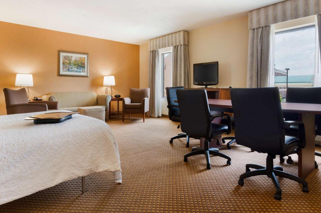  | Hampton Inn & Suites Detroit/Chesterfield