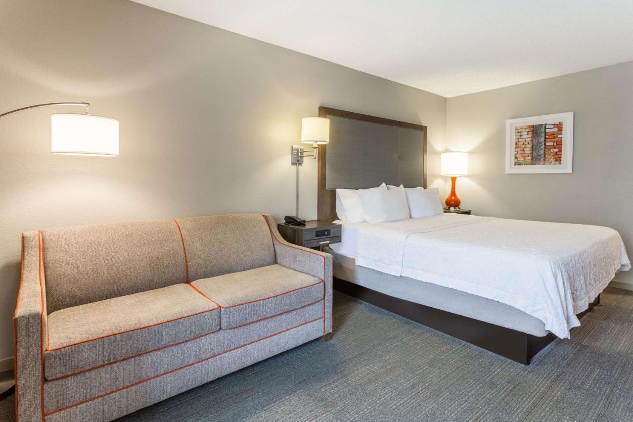 King Room with Sofa Bed at Hampton Inn Eau Claire