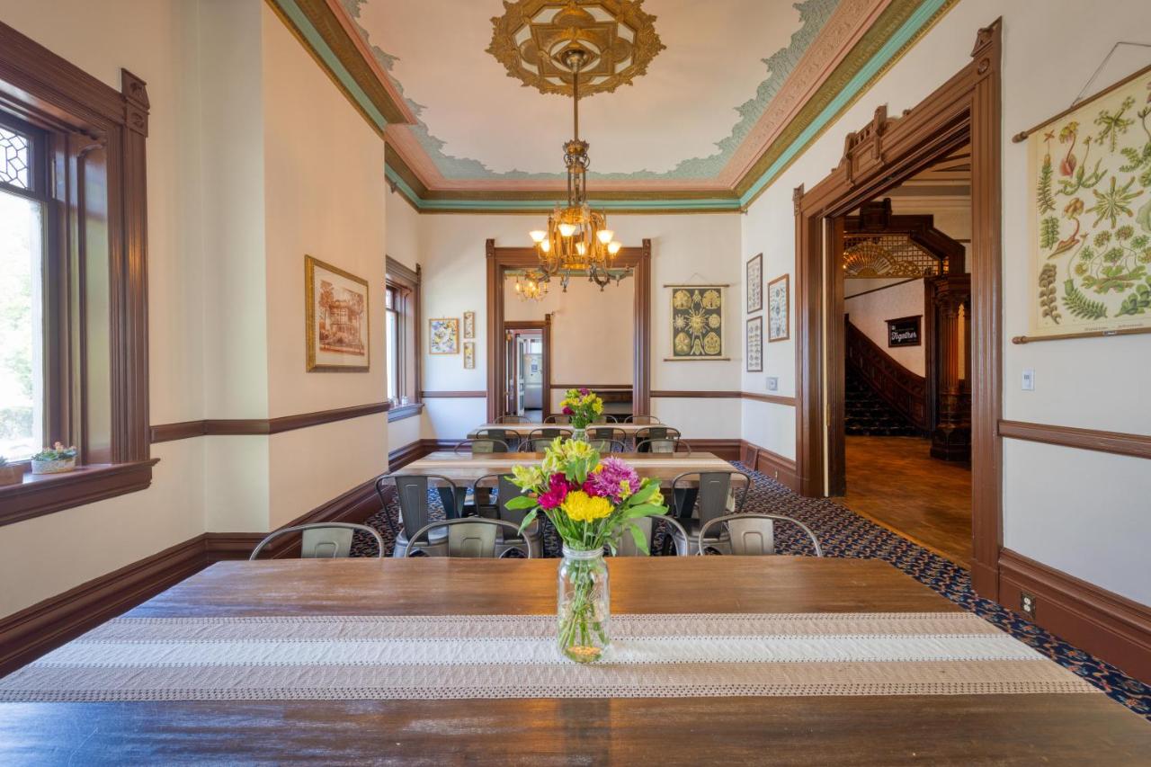 | HI Sacramento Hostel