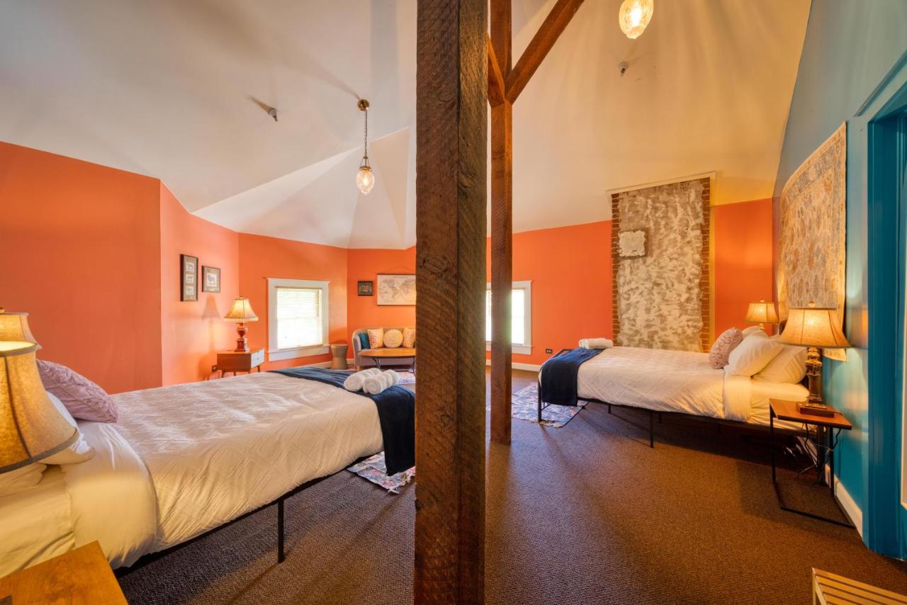 | HI Sacramento Hostel