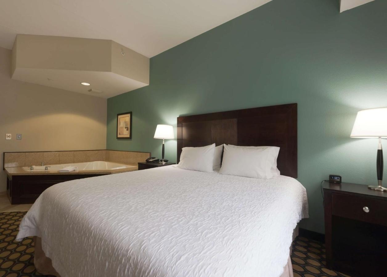 | Hampton Inn North Brunswick