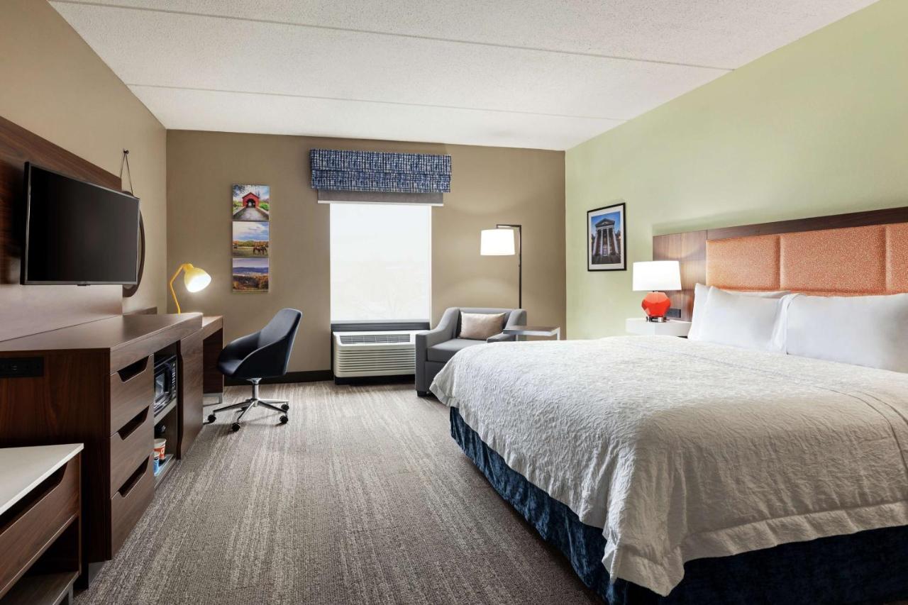 King Room - Hearing Accessible/Non-Smoking at Hampton Inn & Suites Frederick-Fort Detrick