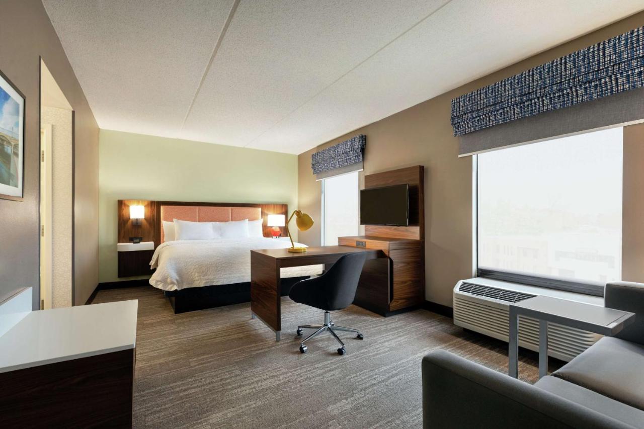 King Studio at Hampton Inn & Suites Frederick-Fort Detrick