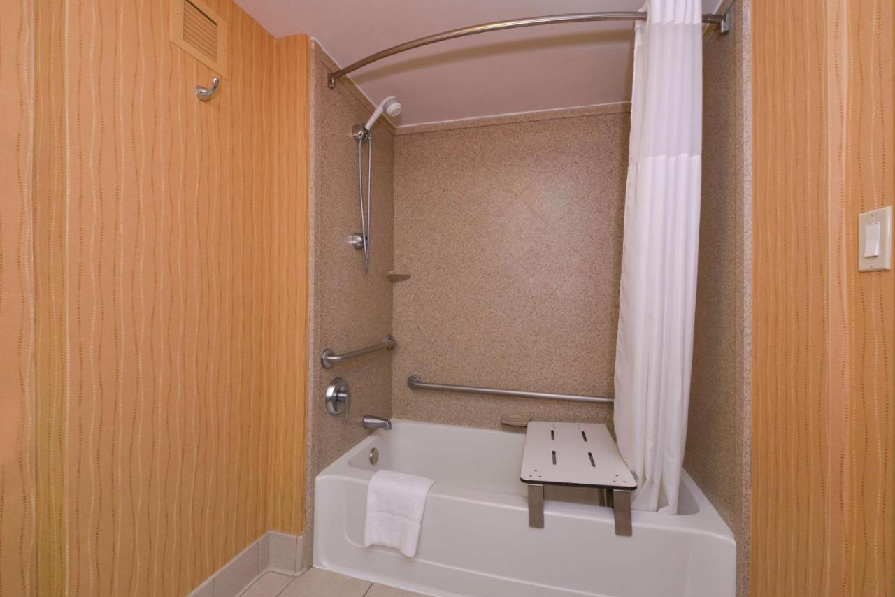 King Room - Disability Access/Hearing Accessible - Non-Smoking at Hampton Inn Frederick