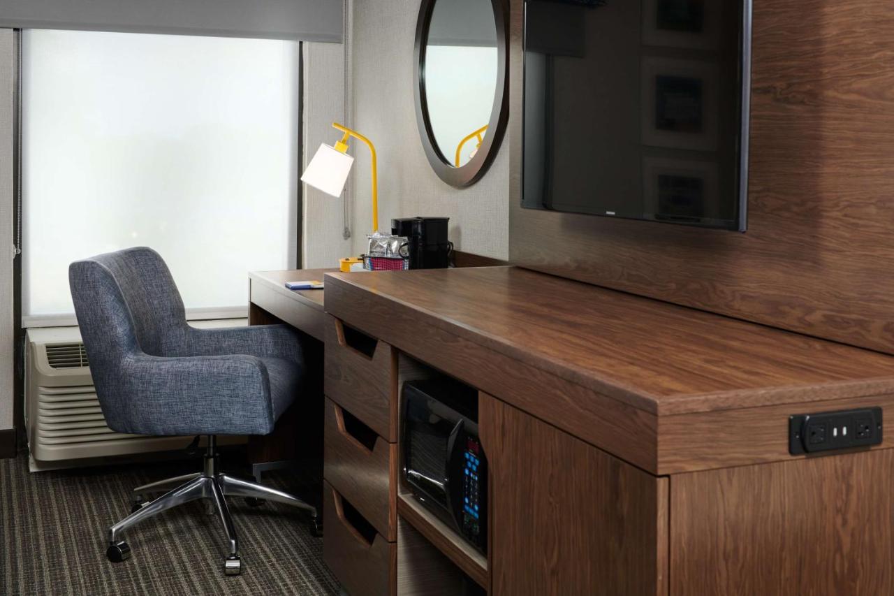 Queen Room with Two Queen Beds - Non-Smoking at Hampton Inn Fairfax City