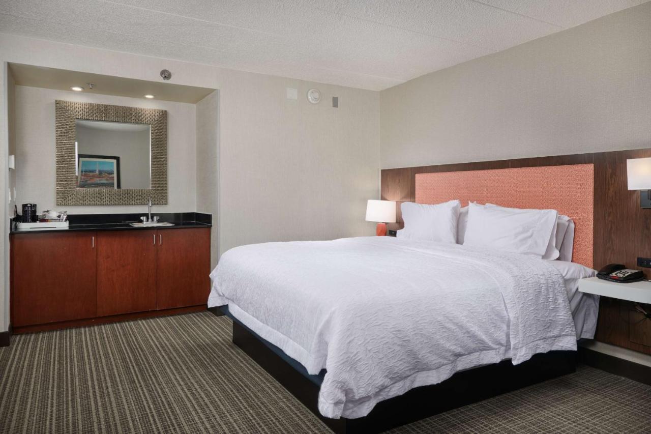 1 King Bed with Refrigerator and Microwave Non Smoking at Hampton Inn Fairfax City