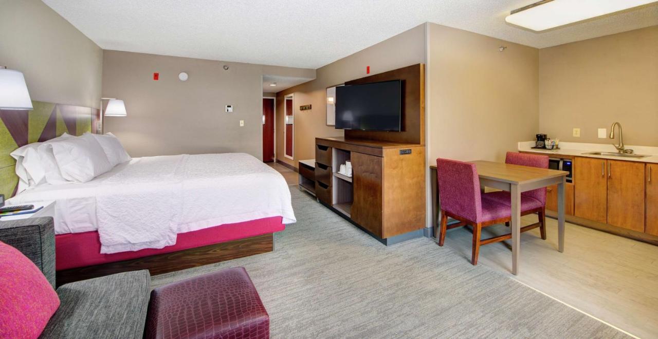 King Room with Kitchen at Hampton Inn Gaffney