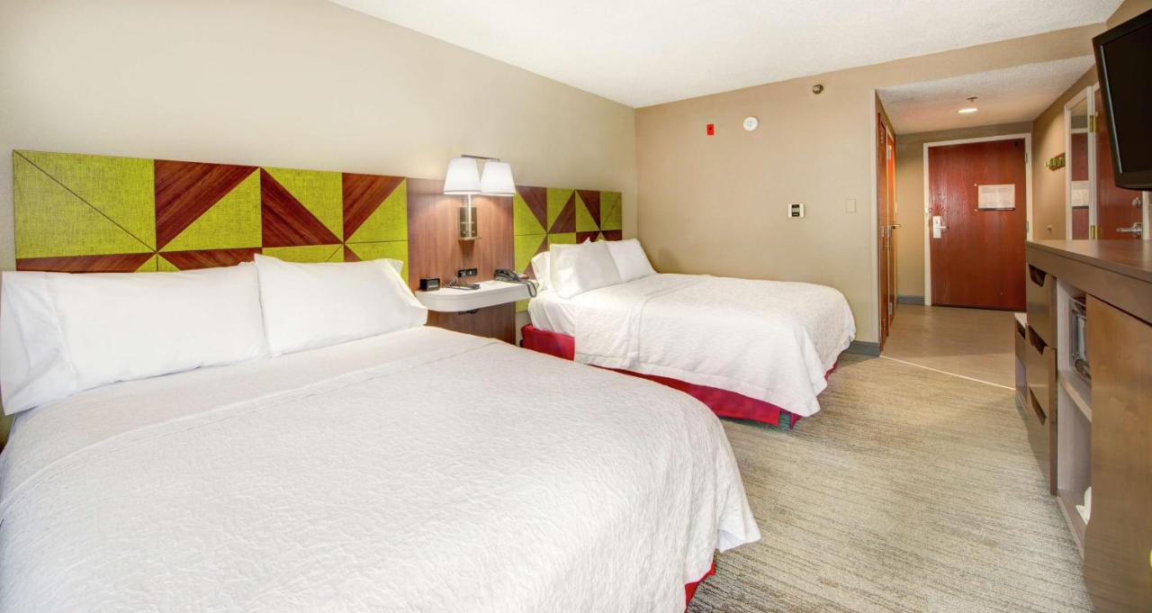 Queen Room with Two Queen Beds - Disability Access with Tub - Non-Smoking at Hampton Inn Gaffney