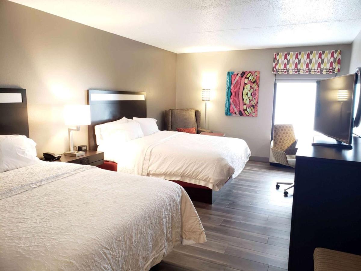 Standard Queen Room with Two Queen Beds at Hampton Inn Greensburg