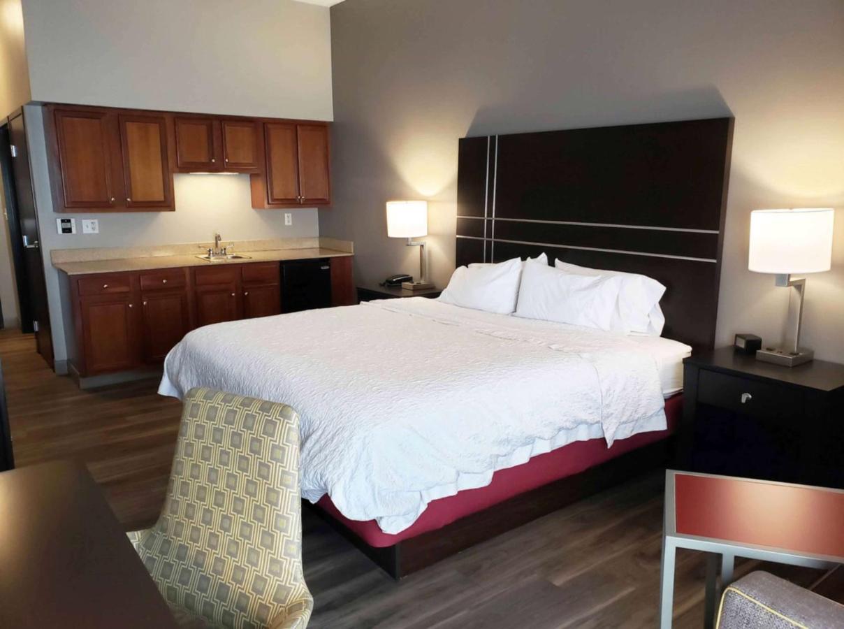 King Room with Kitchenette at Hampton Inn Greensburg