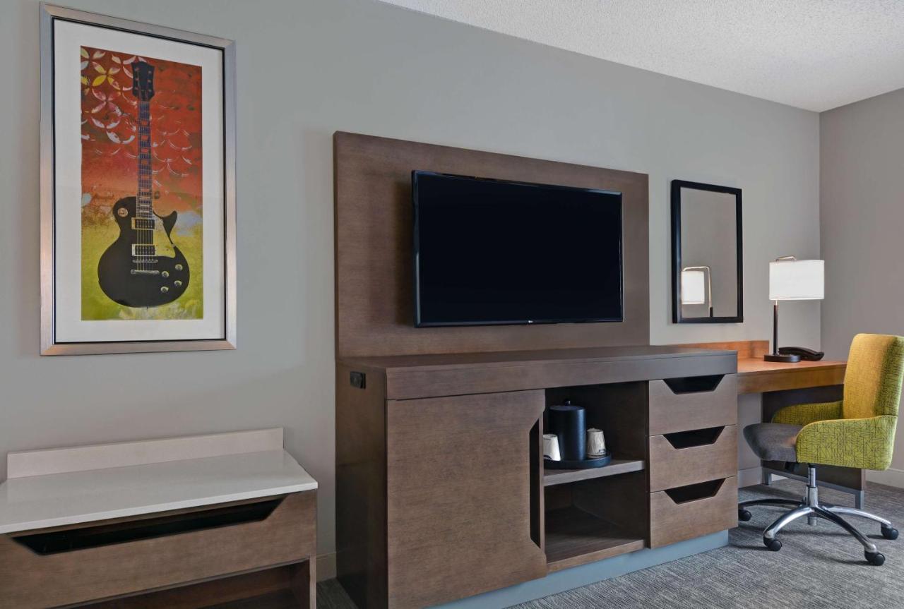 | Hampton Inn Gallatin