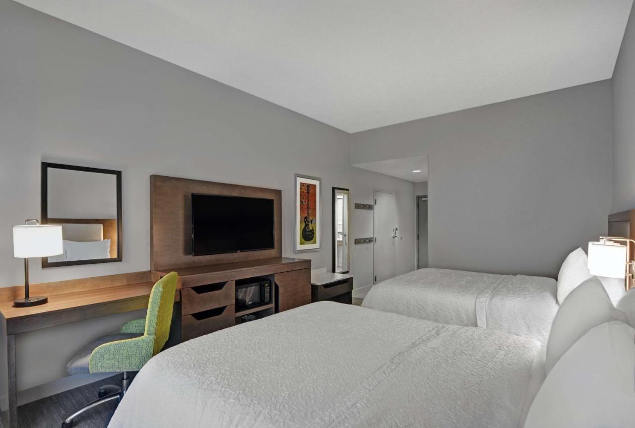 | Hampton Inn Gallatin