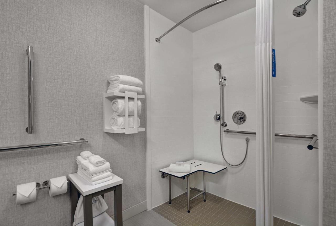 | Hampton Inn Gallatin