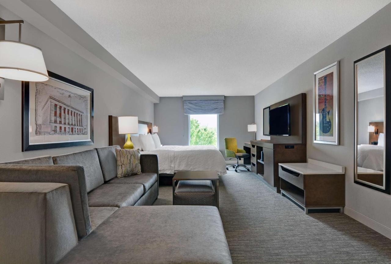 | Hampton Inn Gallatin