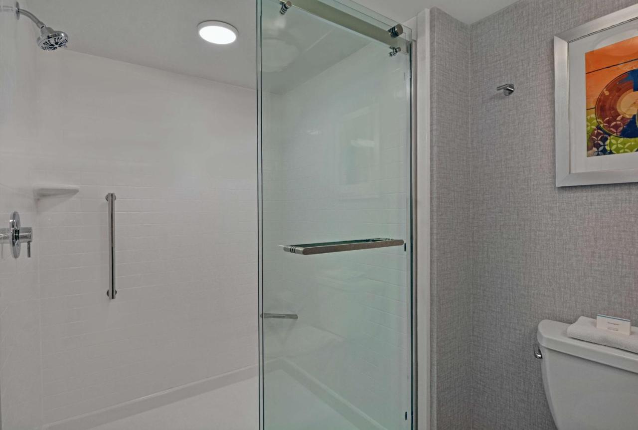 | Hampton Inn Gallatin