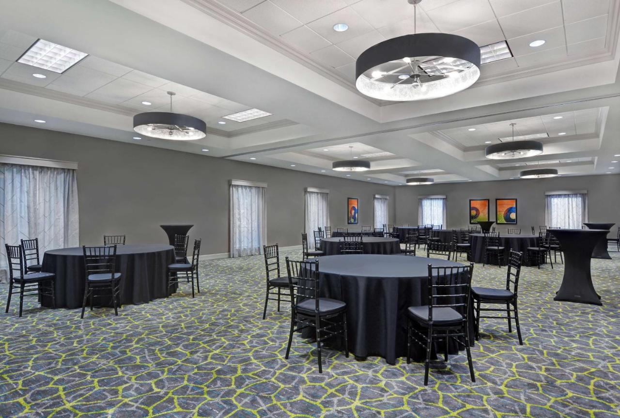 | Hampton Inn Gallatin
