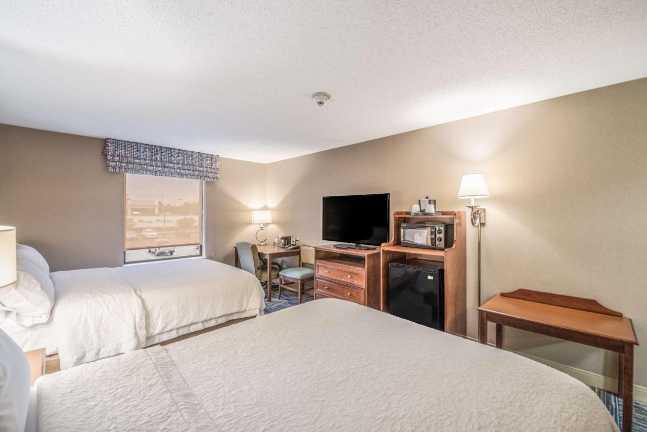 Queen Room with Two Queen Beds at Hampton Inn Greenfield