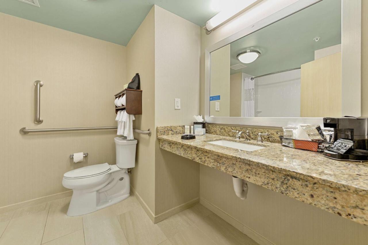 Queen Room with Two Queen Beds - Disability/Hearing Access at Hampton Inn & Suites Gulfport I-10