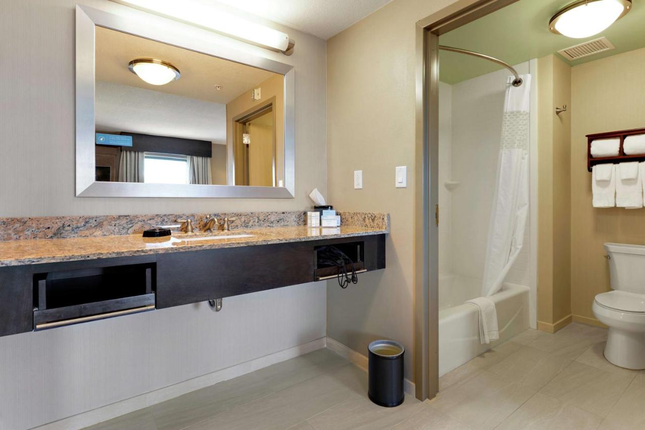 Studio Suite at Hampton Inn & Suites Gulfport I-10