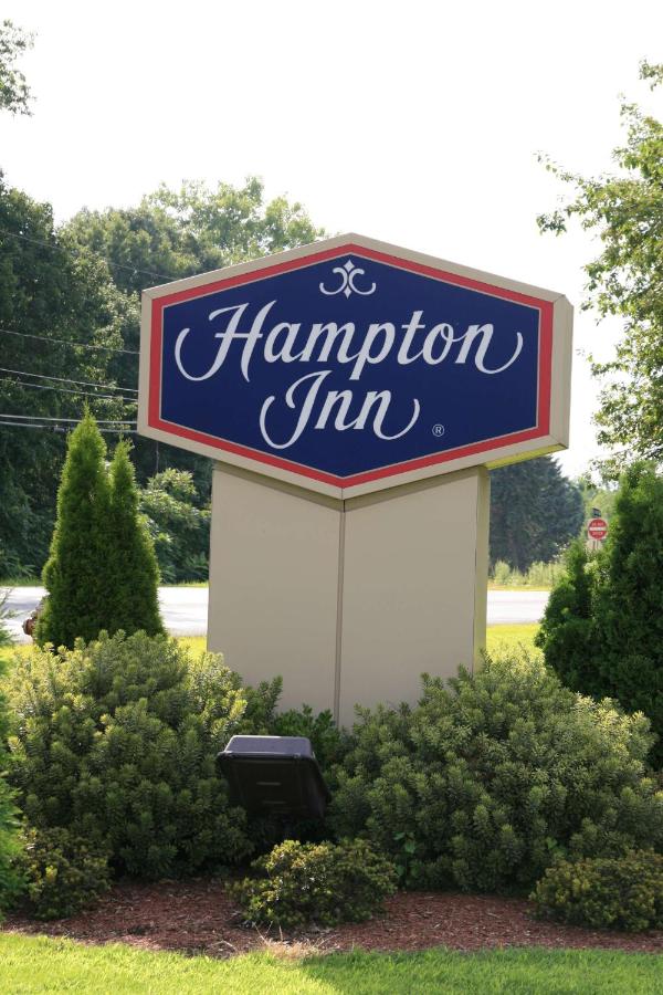  | Hampton Inn Hadley-Amherst Area