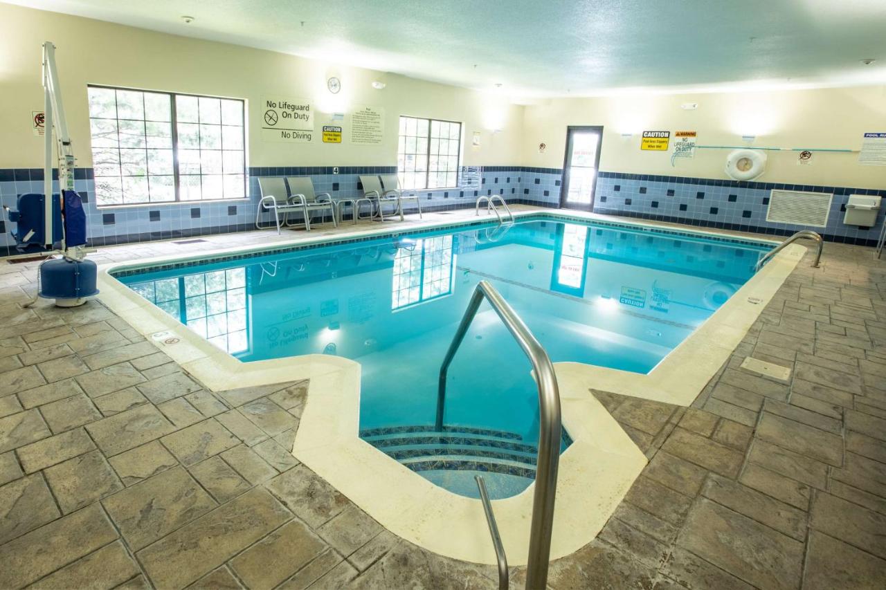 | Hampton Inn Hadley-Amherst Area