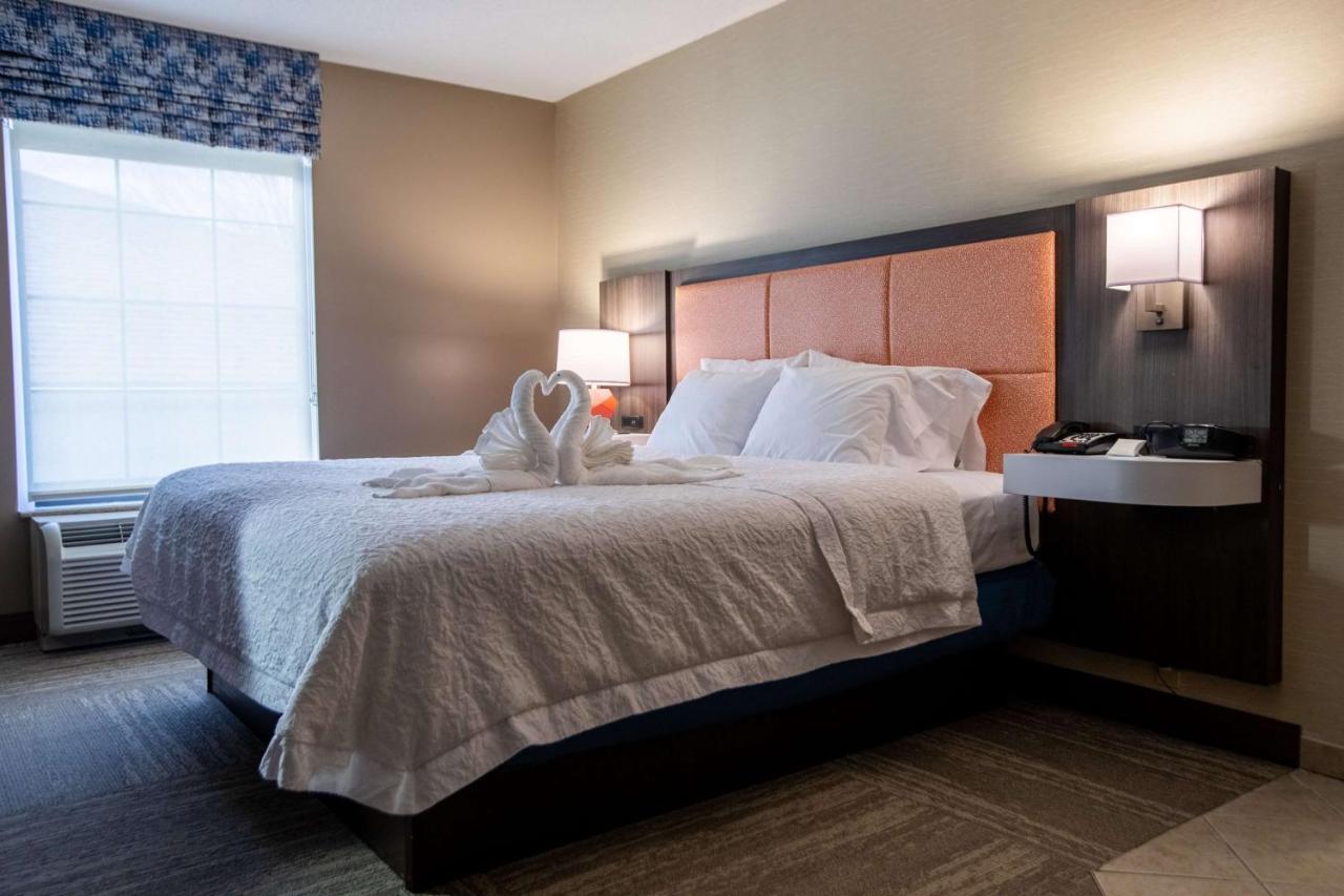 | Hampton Inn Hadley-Amherst Area