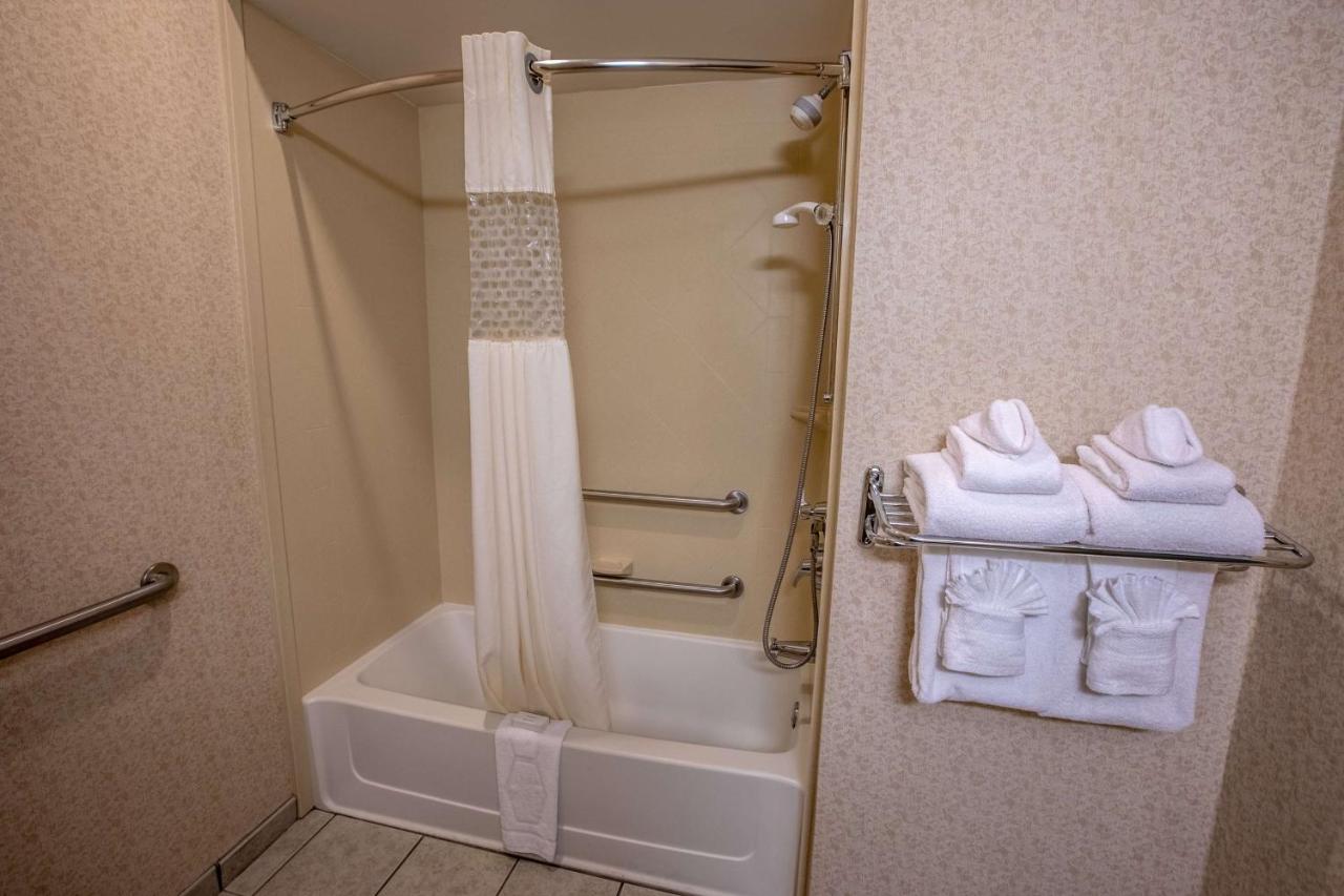 | Hampton Inn Hadley-Amherst Area