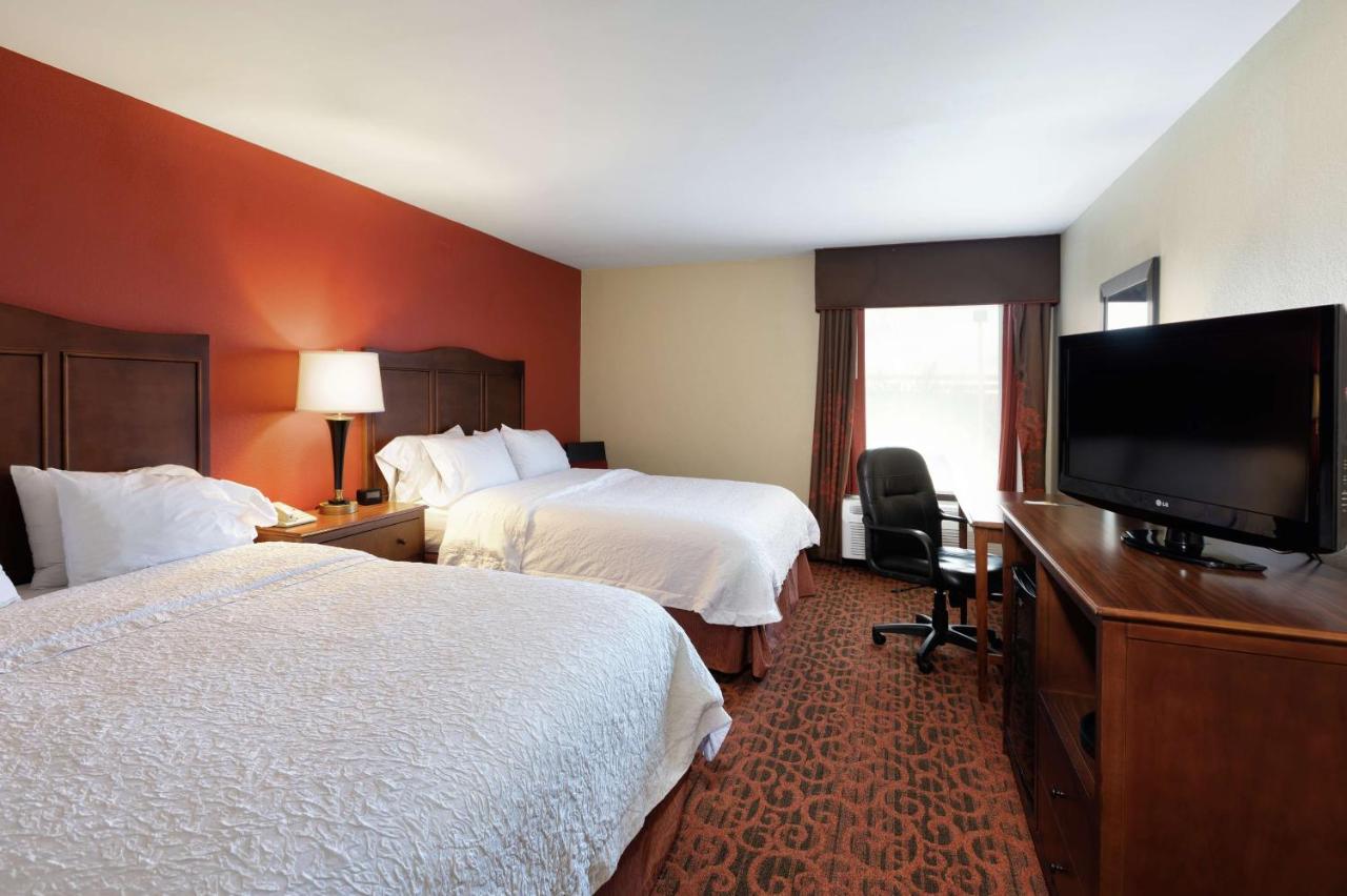 Double Room with Two Double Beds - Non-Smoking at Hampton Inn Houma