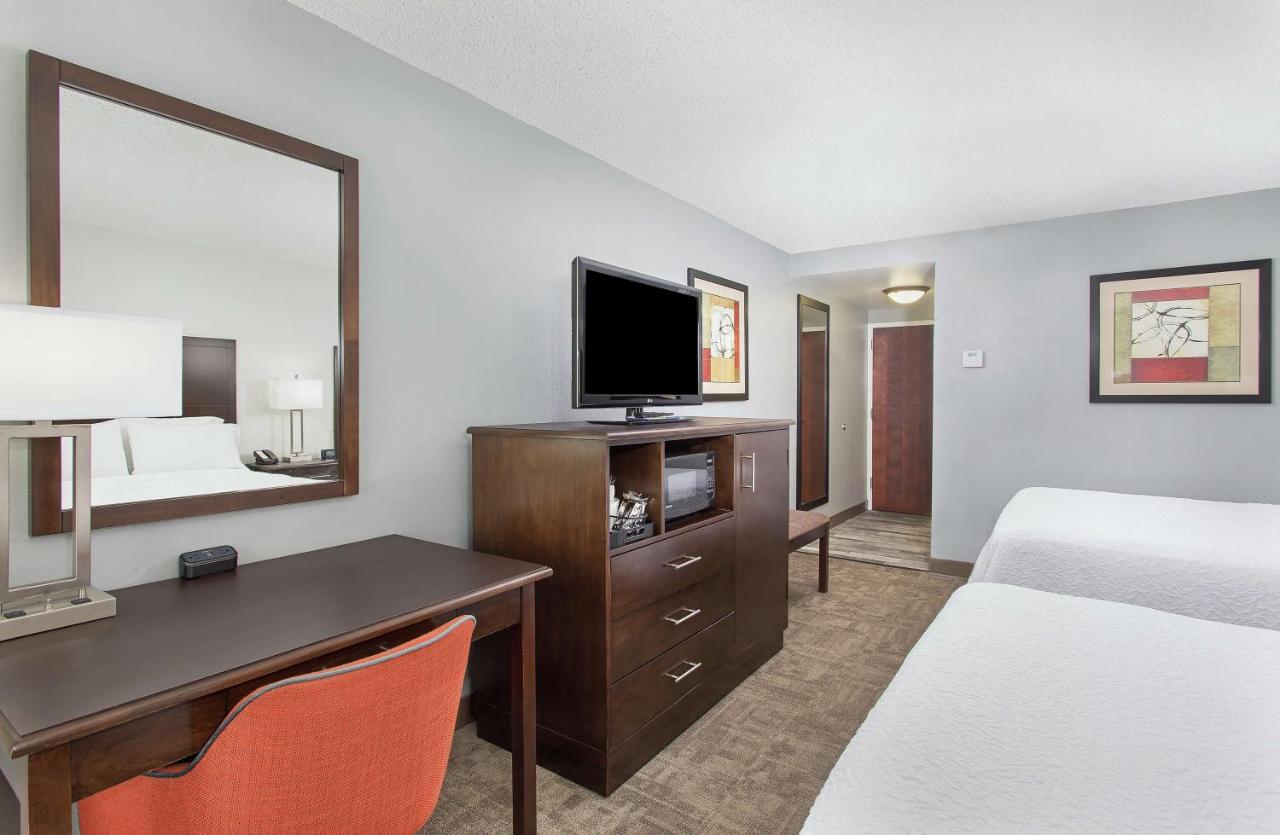 Queen Room with Two Queen Beds - Non-Smoking at Hampton Inn Cullman