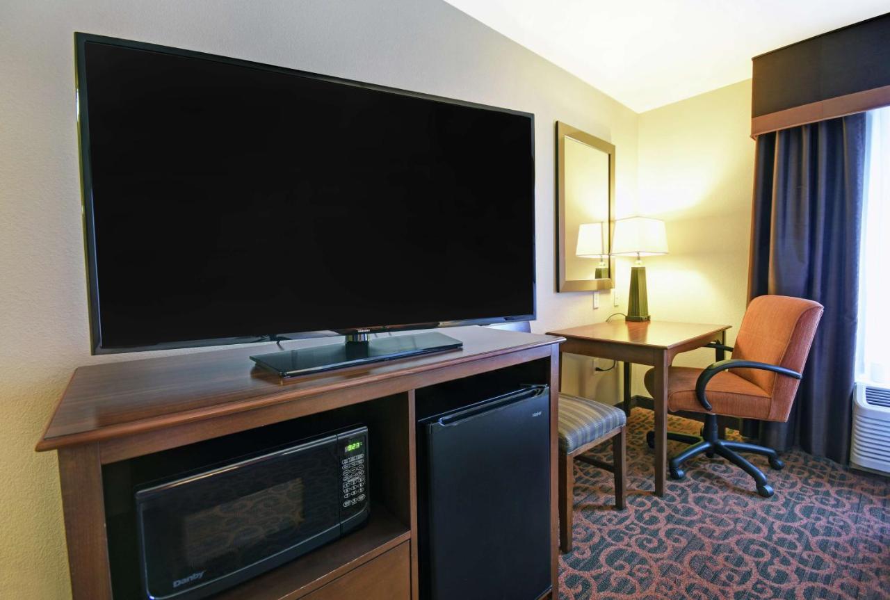 Queen Room with Two Queen Beds at Hampton Inn Beloit