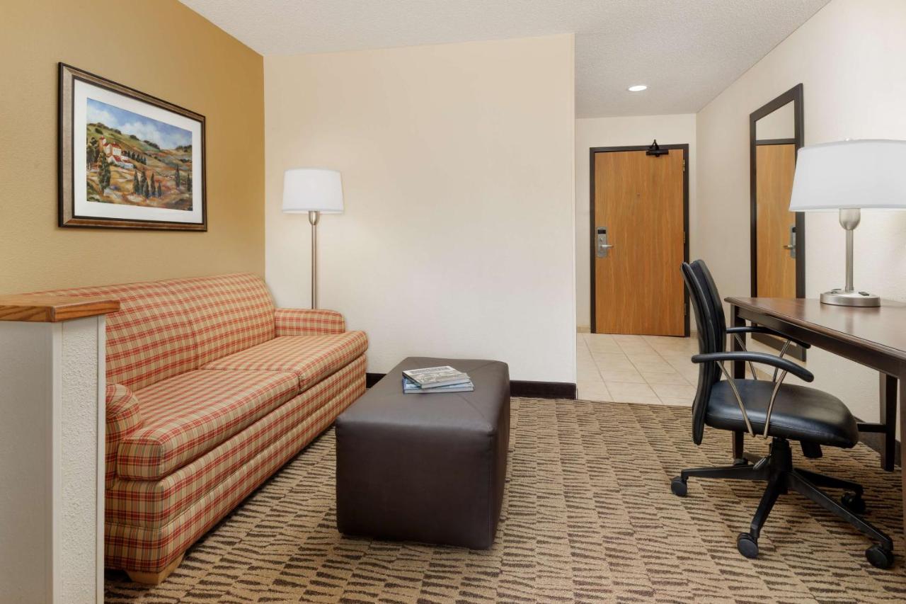 King Room - Non-Smoking at Hampton Inn Jackson