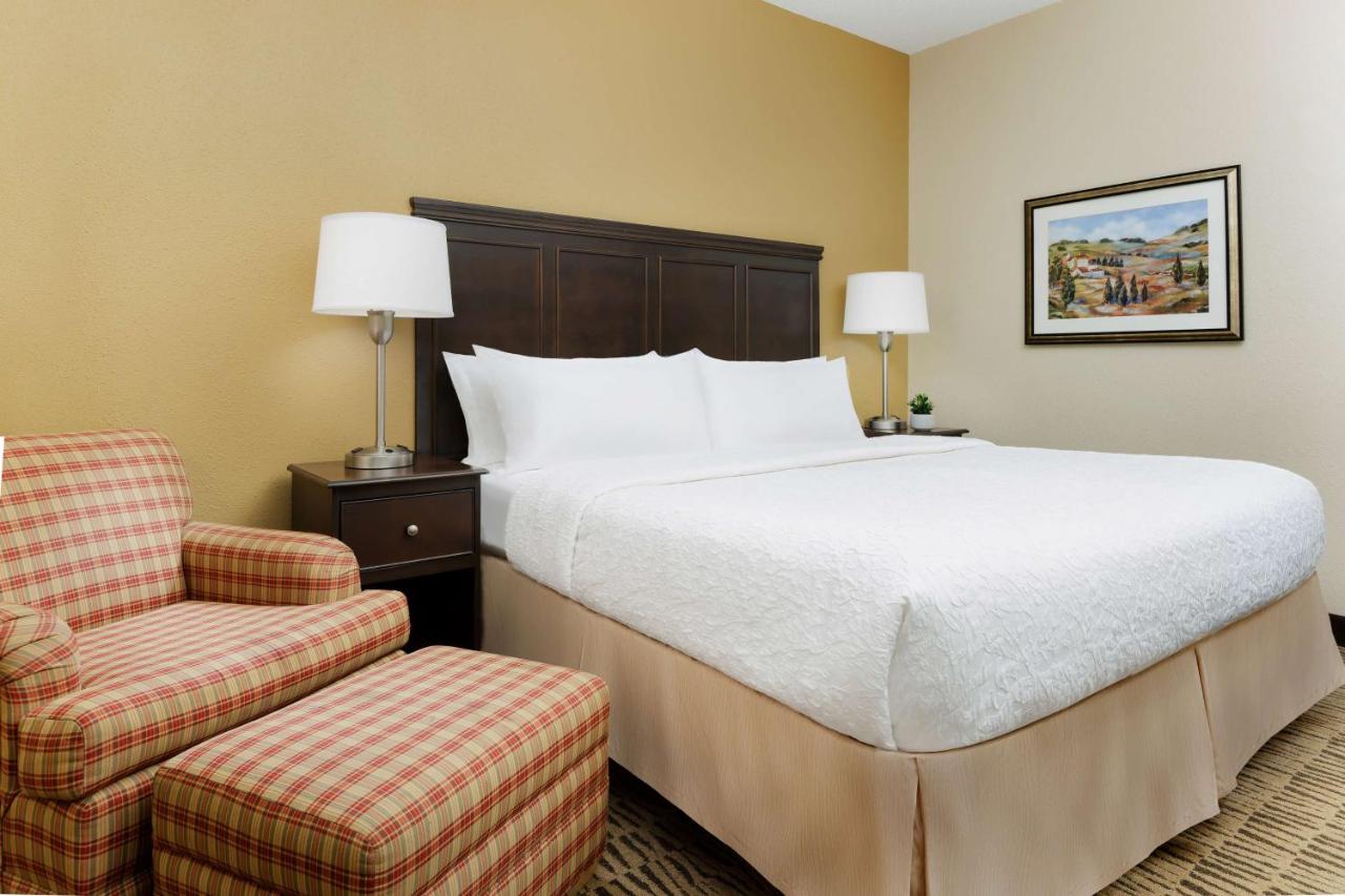 King Room - Non-Smoking at Hampton Inn Jackson