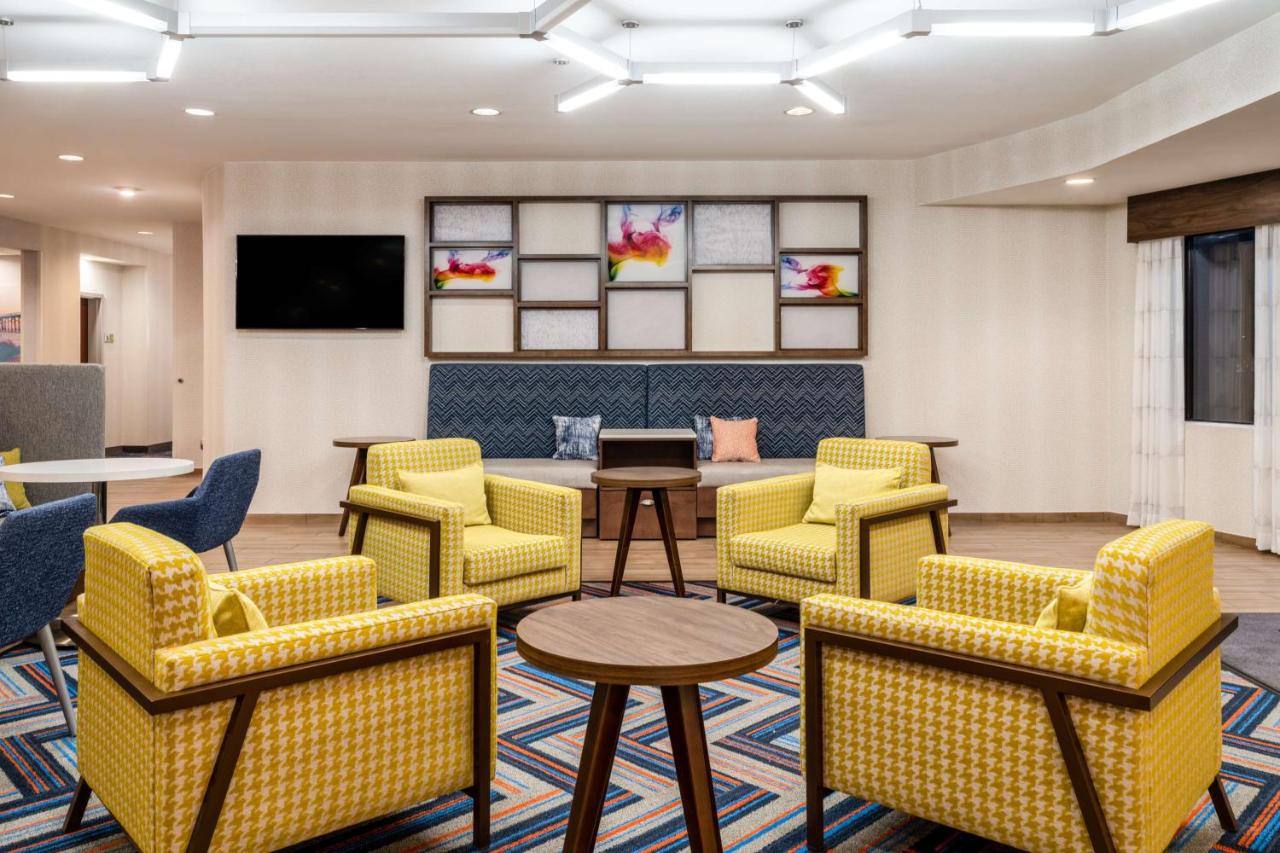 | Hampton Inn Irvine/East Lake Forest