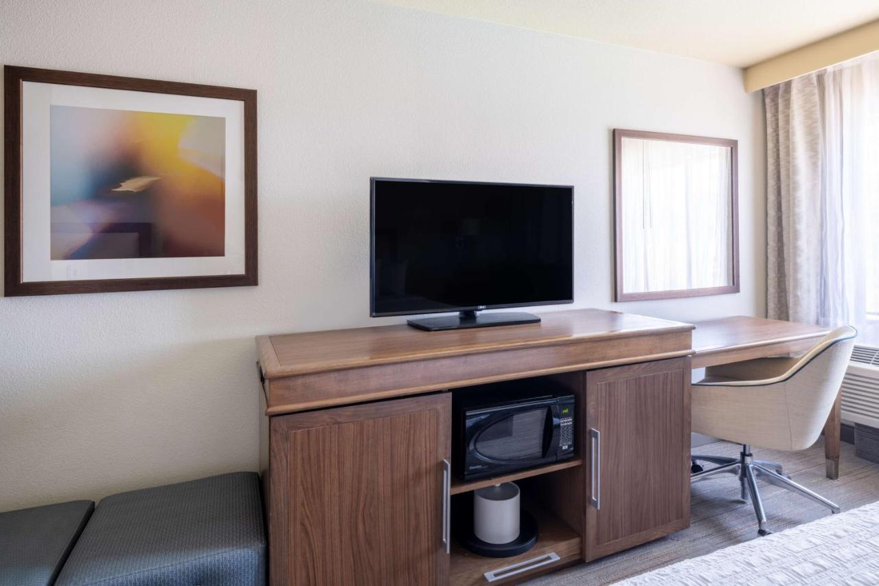 | Hampton Inn Irvine/East Lake Forest