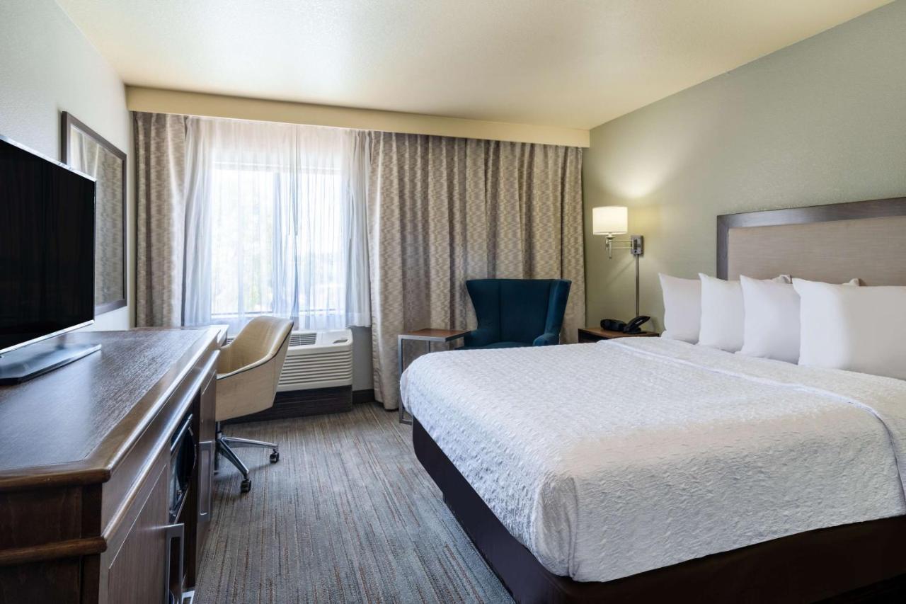 | Hampton Inn Irvine/East Lake Forest