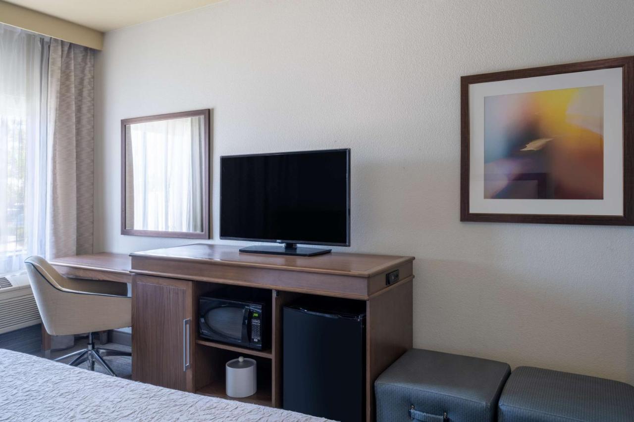 | Hampton Inn Irvine/East Lake Forest
