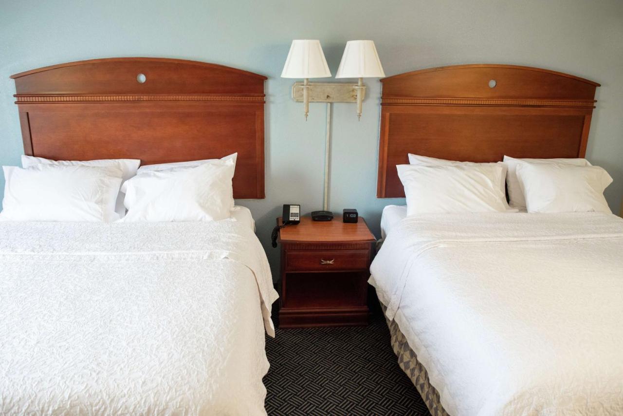 | Hampton Inn Lebanon