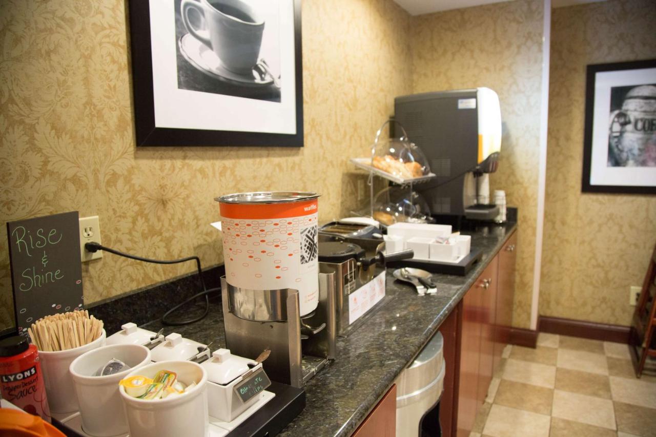 | Hampton Inn Morehead