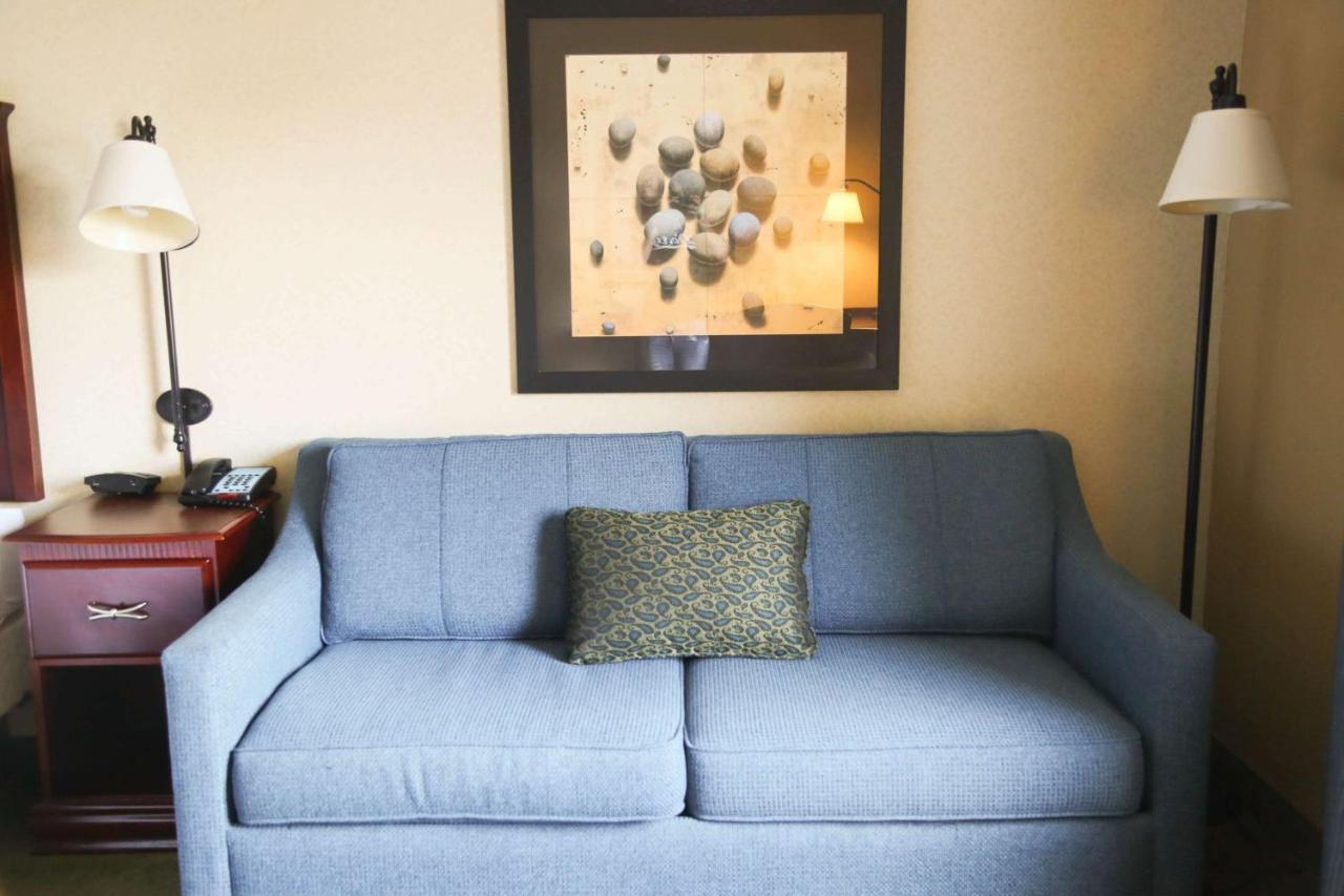 | Hampton Inn Morehead