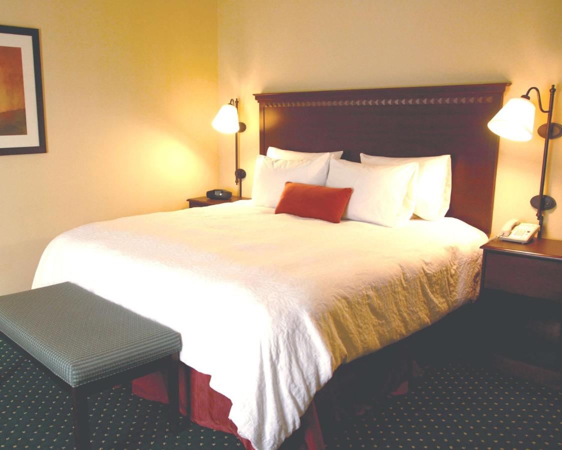 | Hampton Inn Morehead