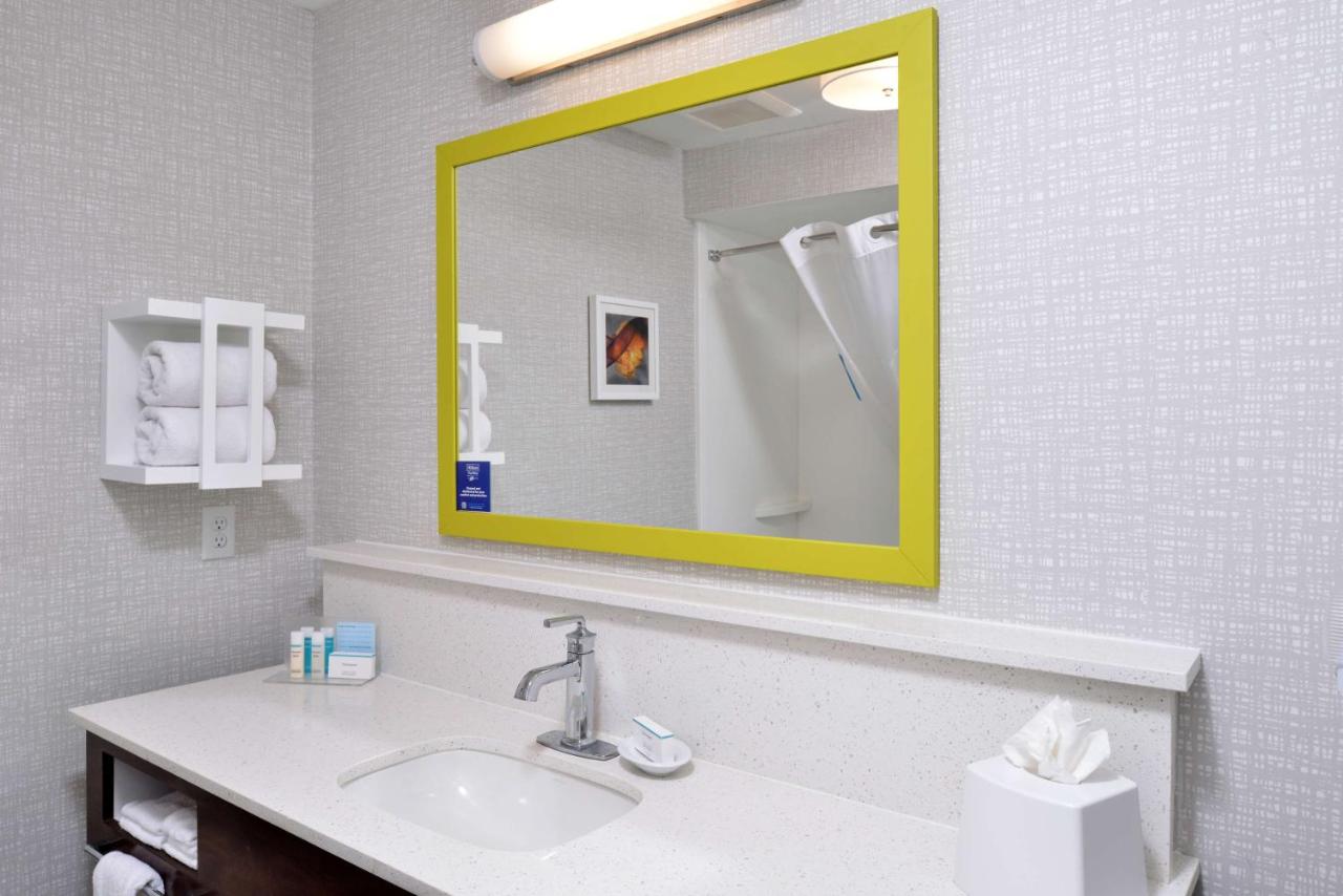 | Hampton Inn LaPorte