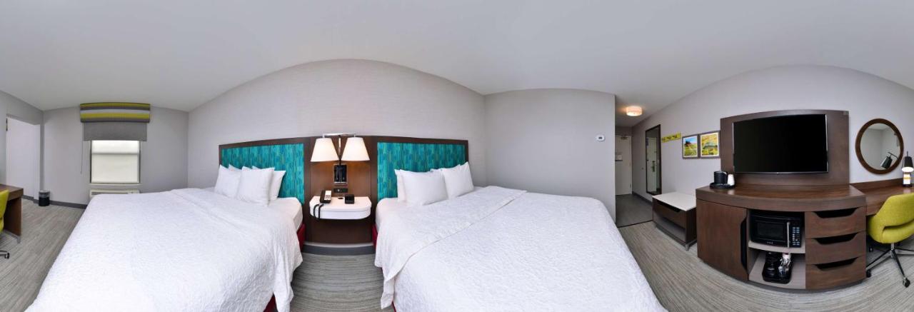 | Hampton Inn LaPorte
