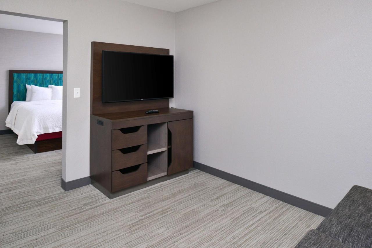 | Hampton Inn LaPorte