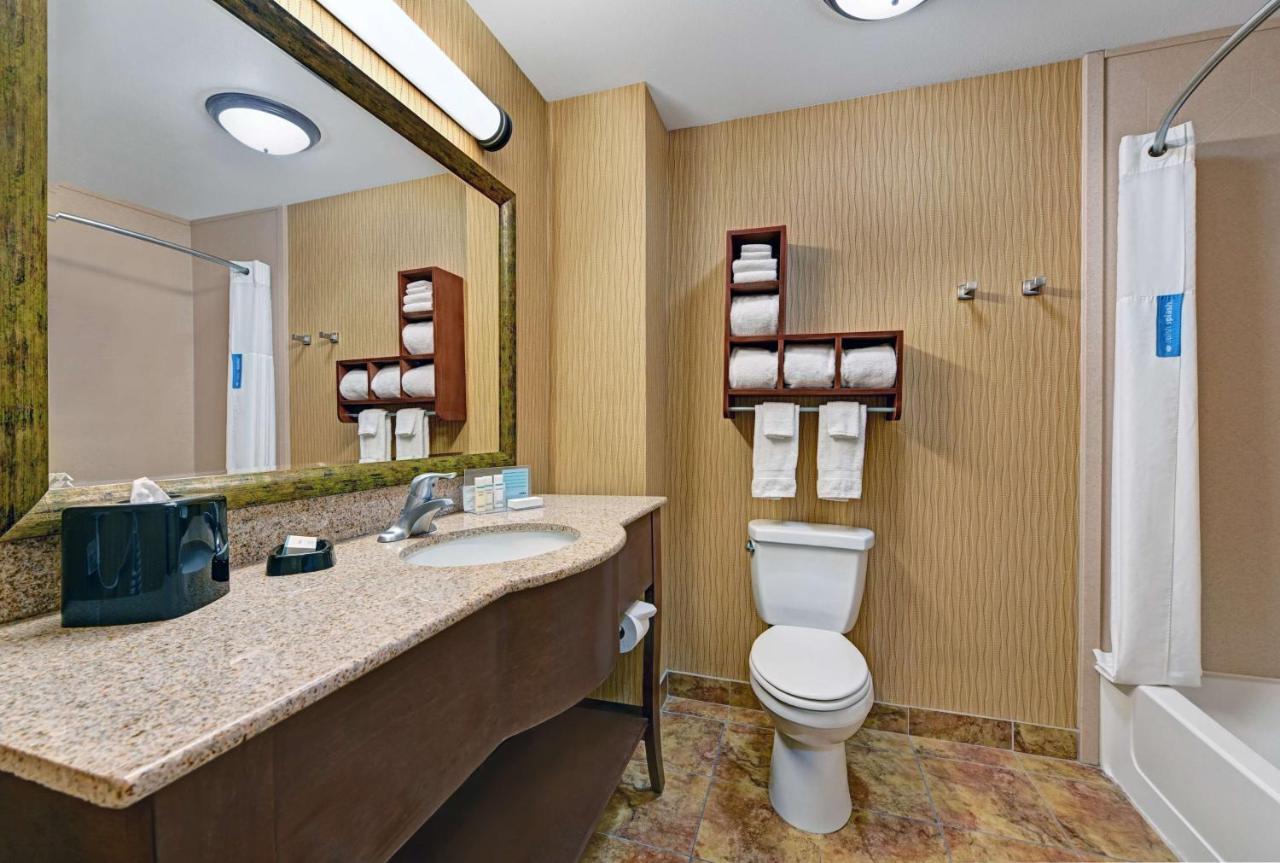 King Room - Non-Smoking at Hampton Inn Deming