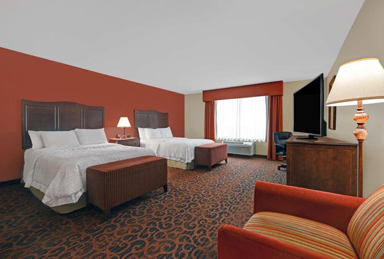 Queen Room - Non-Smoking at Hampton Inn Deming