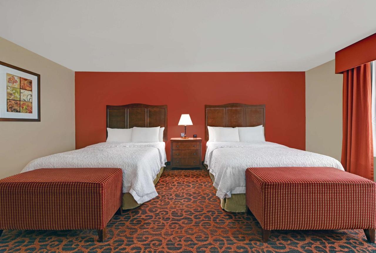 Queen Room - Non-Smoking at Hampton Inn Deming